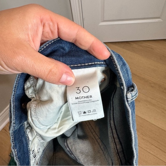 MOTHER NWT High Waisted Rascal Crop Graffiti Girl Size 30 Medium Wash Straight - Picture 10 of 11